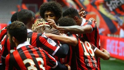  朗斯VS波尔多延期，暴雨导致球场不堪使用  